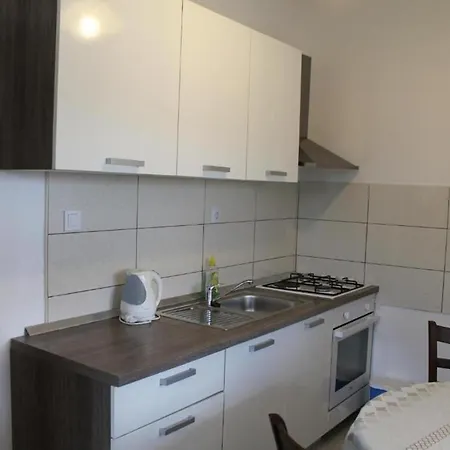 Snjeza - 80 M From Beach شقة فير