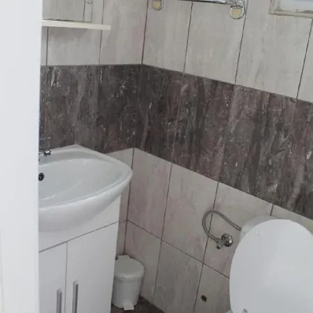 Snjeza - 80 M From Apartment