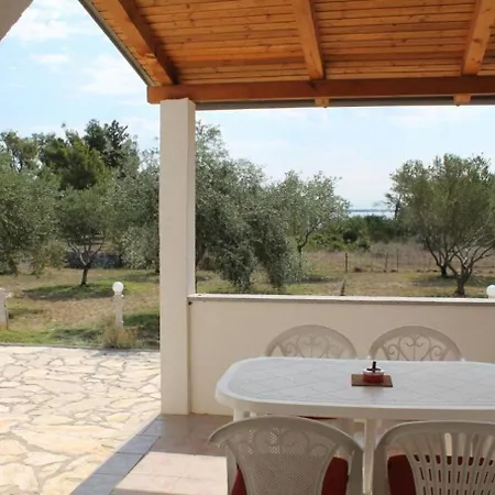 Snjeza - 80 M From Apartment